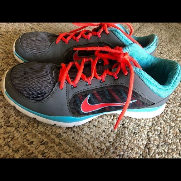 Colorful Nike sneakers size 9.5 - Picture 1 of 6